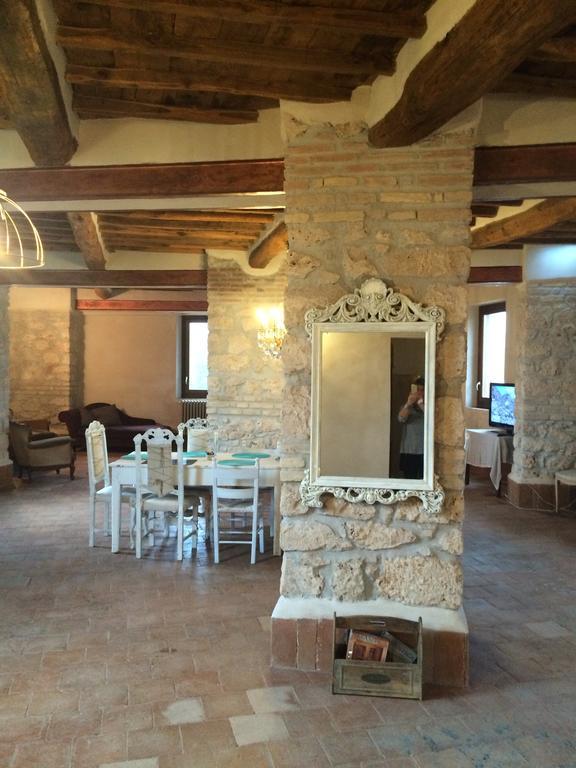 Tenuta Di Vico Moricino أناني المظهر الخارجي الصورة
